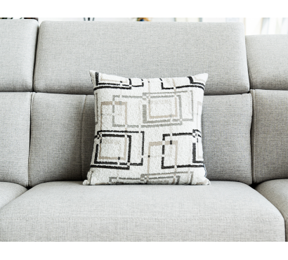 Monochromatic Square Cushion